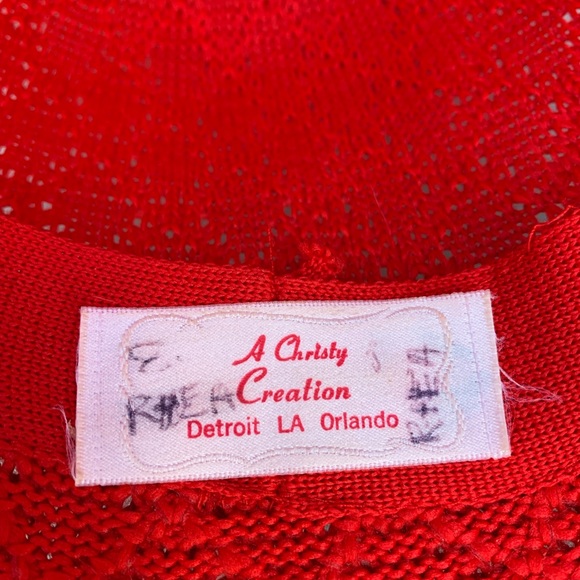 A Christy Creation Red Knit Cloche Hat - Picture 5 of 7